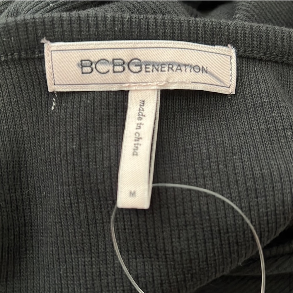 NWOT BCBGENERATION Ribbed Cutout Top - Picture 6 of 6